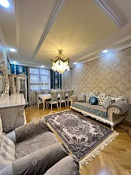 Satılır 3 otaqlı mənzil 115 m²