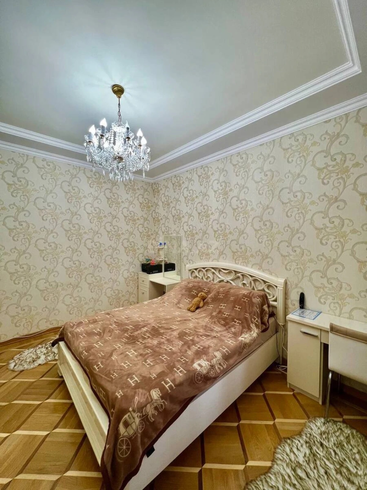 Satılır 3 otaqlı mənzil 115 m²