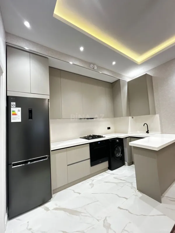 Kirayə verilir 2 otaqlı mənzil 85 m²