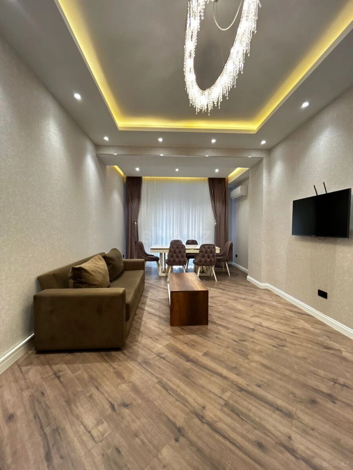 Kirayə verilir 2 otaqlı mənzil 85 m²