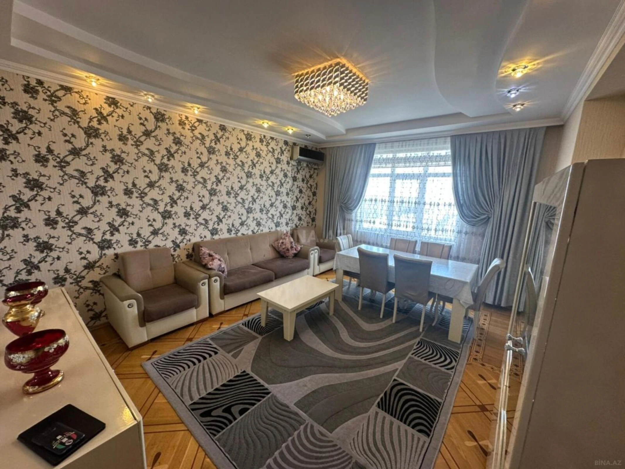 Satılır 2 otaqlı mənzil 95 m²