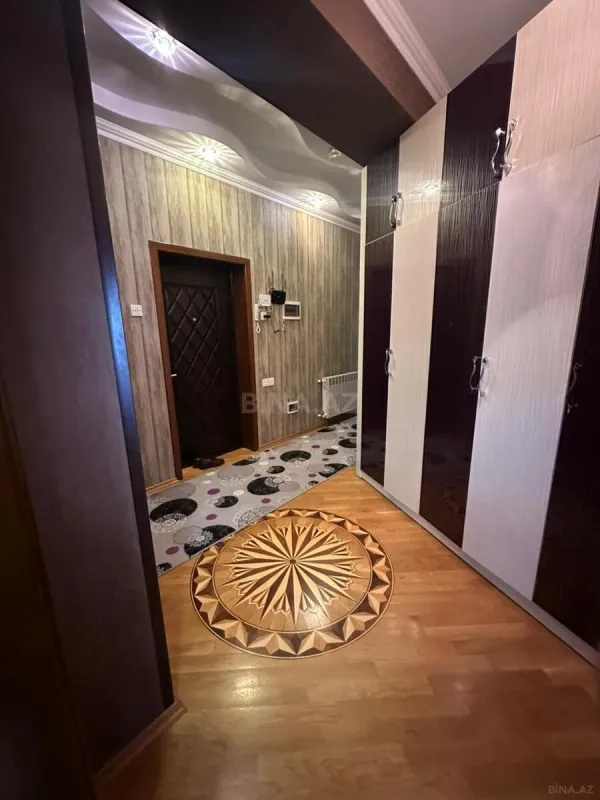 Satılır 2 otaqlı mənzil 95 m²