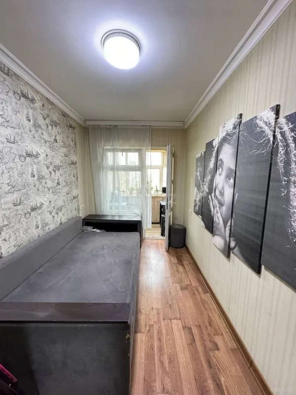 Satılır 5 otaqlı mənzil 115 m²
