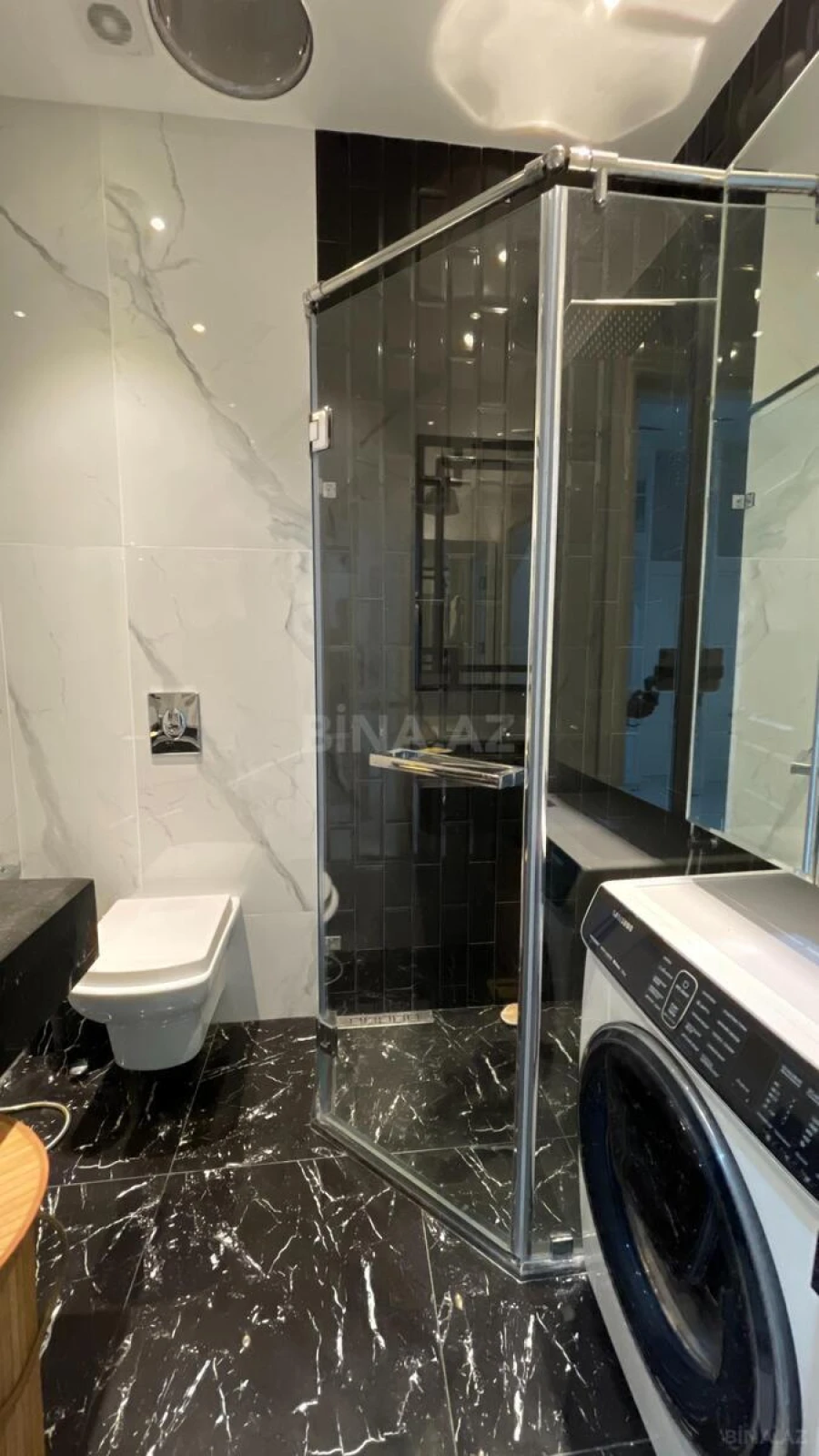 Satılır 4 otaqlı mənzil 254 m²