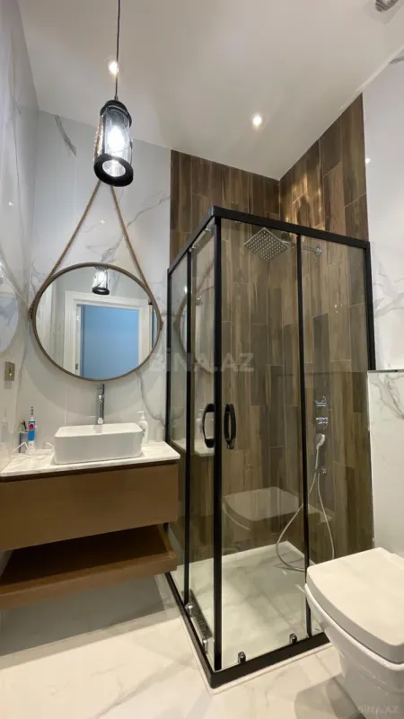 Satılır 4 otaqlı mənzil 254 m²