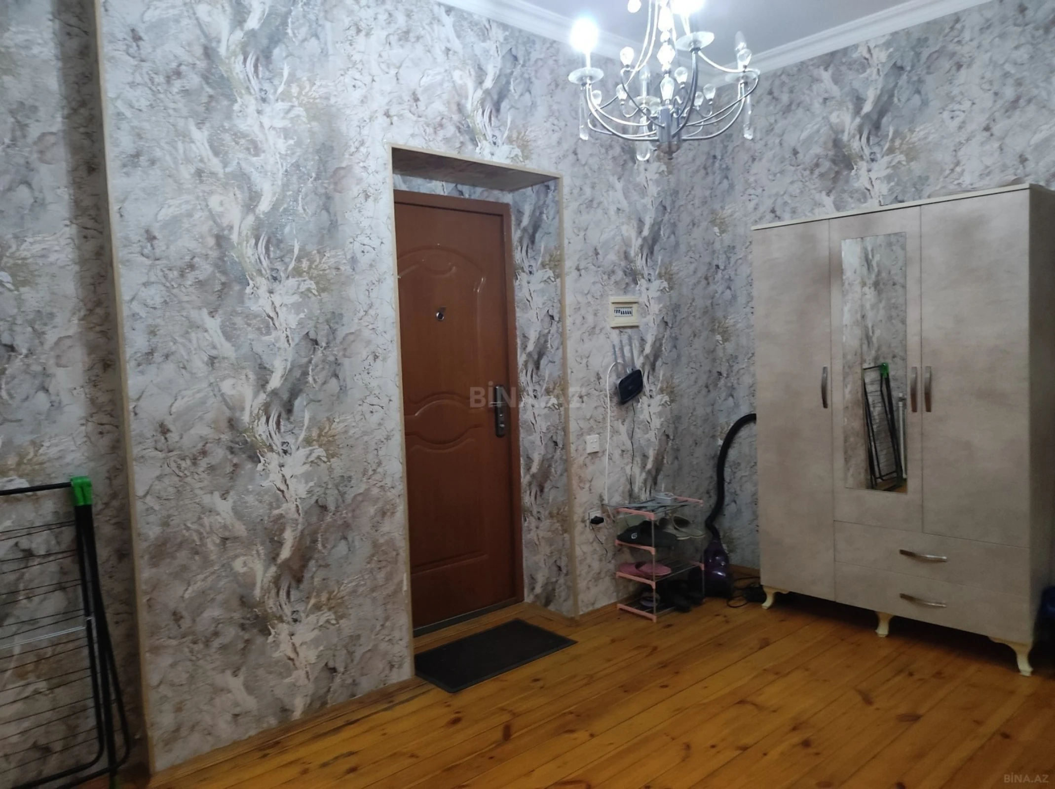 Kirayə verilir 1 otaqlı mənzil 60 m²