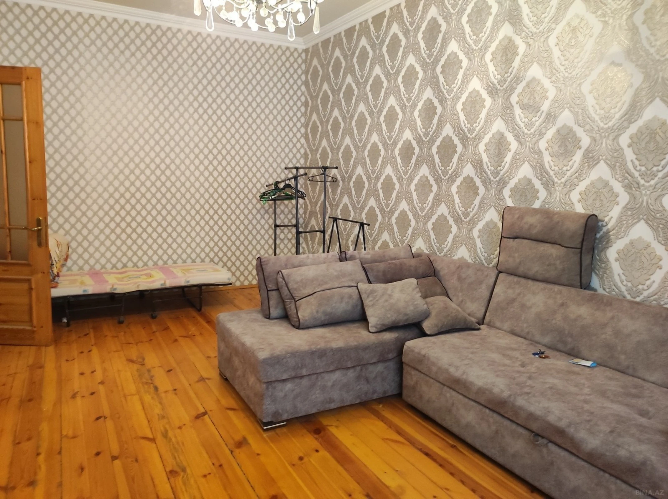 Kirayə verilir 1 otaqlı mənzil 60 m²