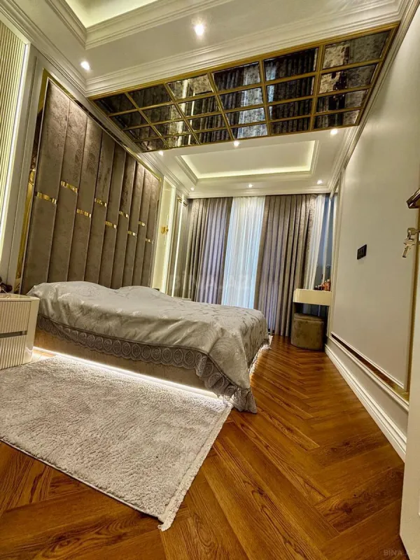 Satılır 3 otaqlı mənzil 113.7 m²