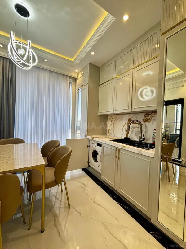 Satılır 3 otaqlı mənzil 113.7 m²