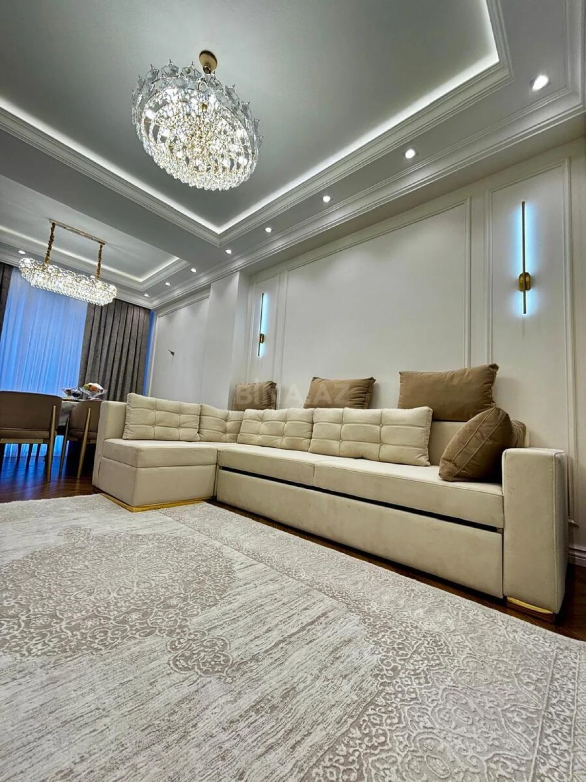 Satılır 3 otaqlı mənzil 113.7 m²