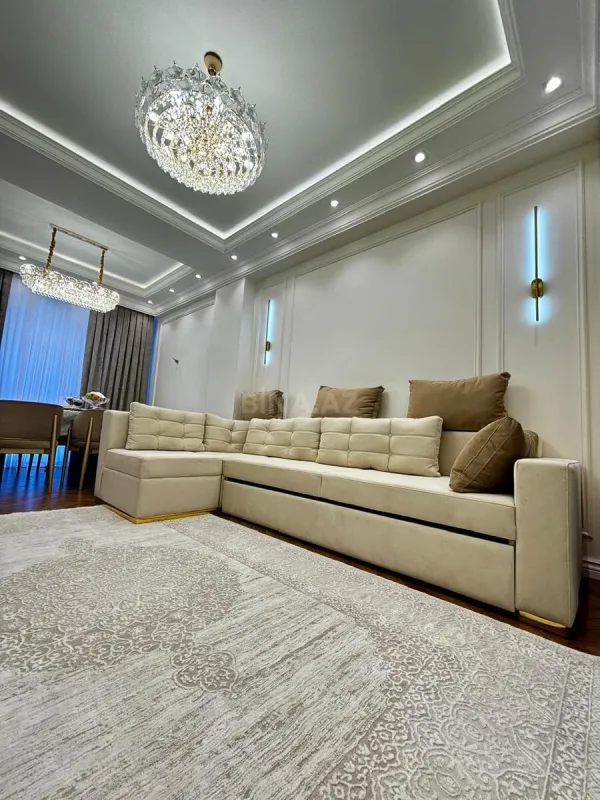 Satılır 3 otaqlı mənzil 113.7 m²