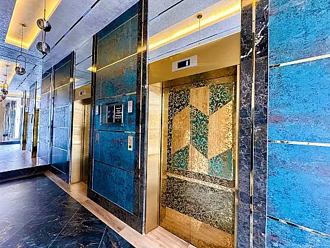 Satılır 3 otaqlı mənzil 113.7 m²