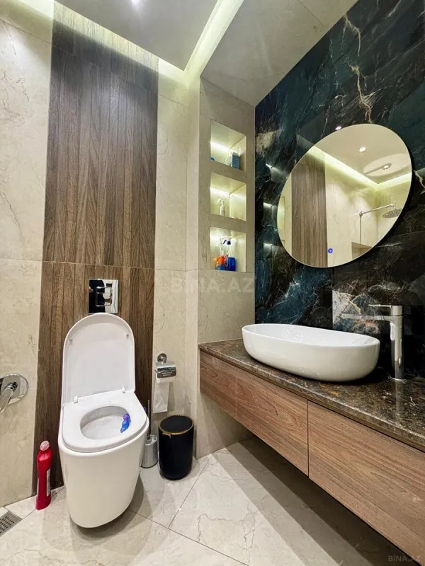 Satılır 3 otaqlı mənzil 113.7 m²