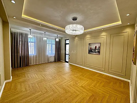 Satılır 3 otaqlı mənzil 151.7 m²