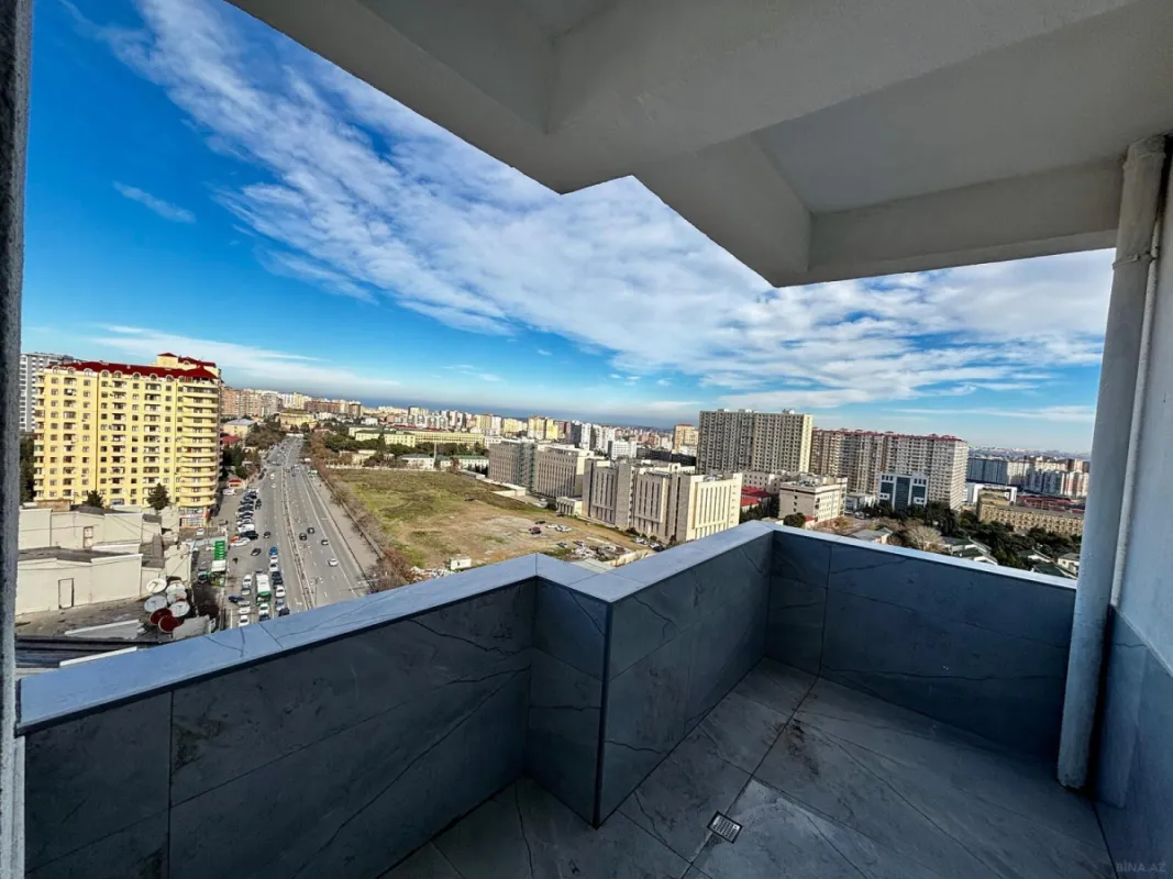 Satılır 3 otaqlı mənzil 151.7 m²