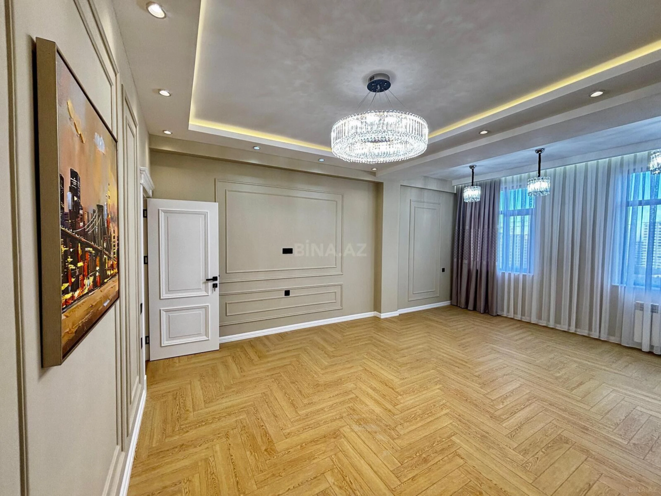 Satılır 3 otaqlı mənzil 151.7 m²