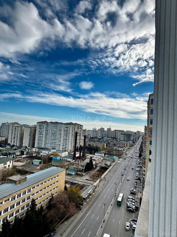 Satılır 3 otaqlı mənzil 151.7 m²