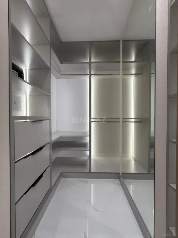 Satılır 2 otaqlı mənzil 86 m²