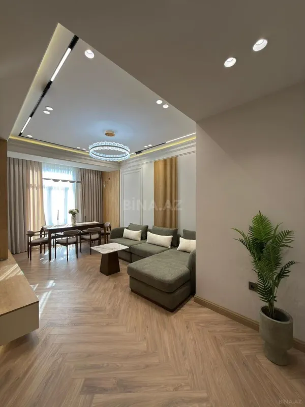 Satılır 2 otaqlı mənzil 86 m²
