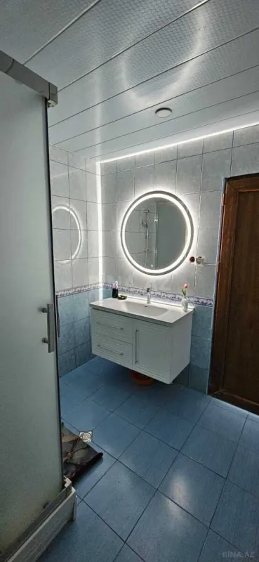 Kirayə verilir 2 otaqlı mənzil 87 m²