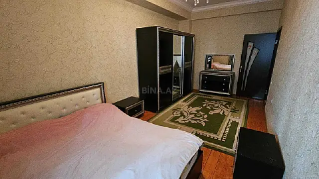Kirayə verilir 2 otaqlı mənzil 87 m²