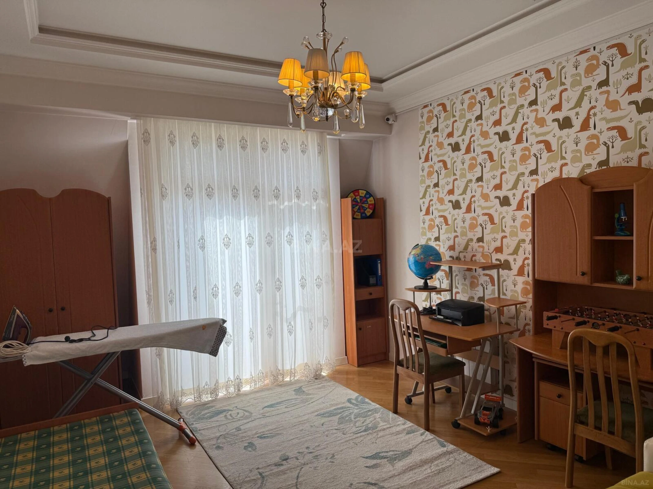 Kirayə verilir 5 otaqlı mənzil 210 m²