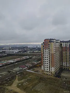 Satılır 4 otaqlı mənzil 182 m²