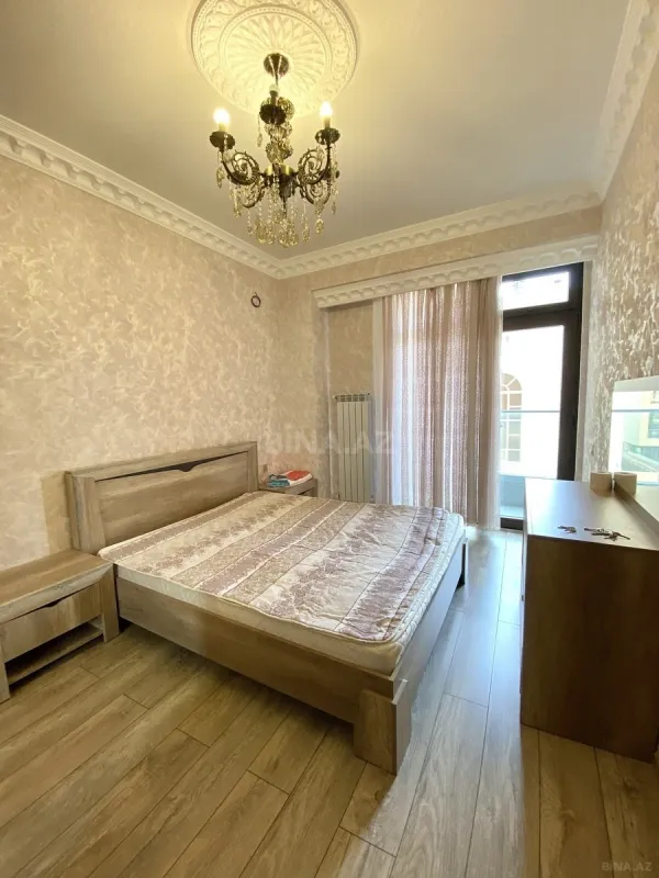 Kirayə verilir 2 otaqlı mənzil 65 m²