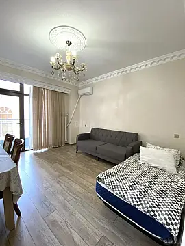 Kirayə verilir 2 otaqlı mənzil 65 m²