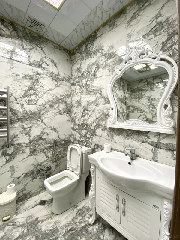 Kirayə verilir 2 otaqlı mənzil 65 m²