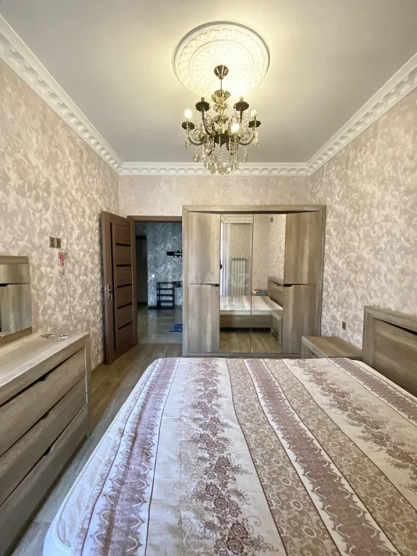 Kirayə verilir 2 otaqlı mənzil 65 m²