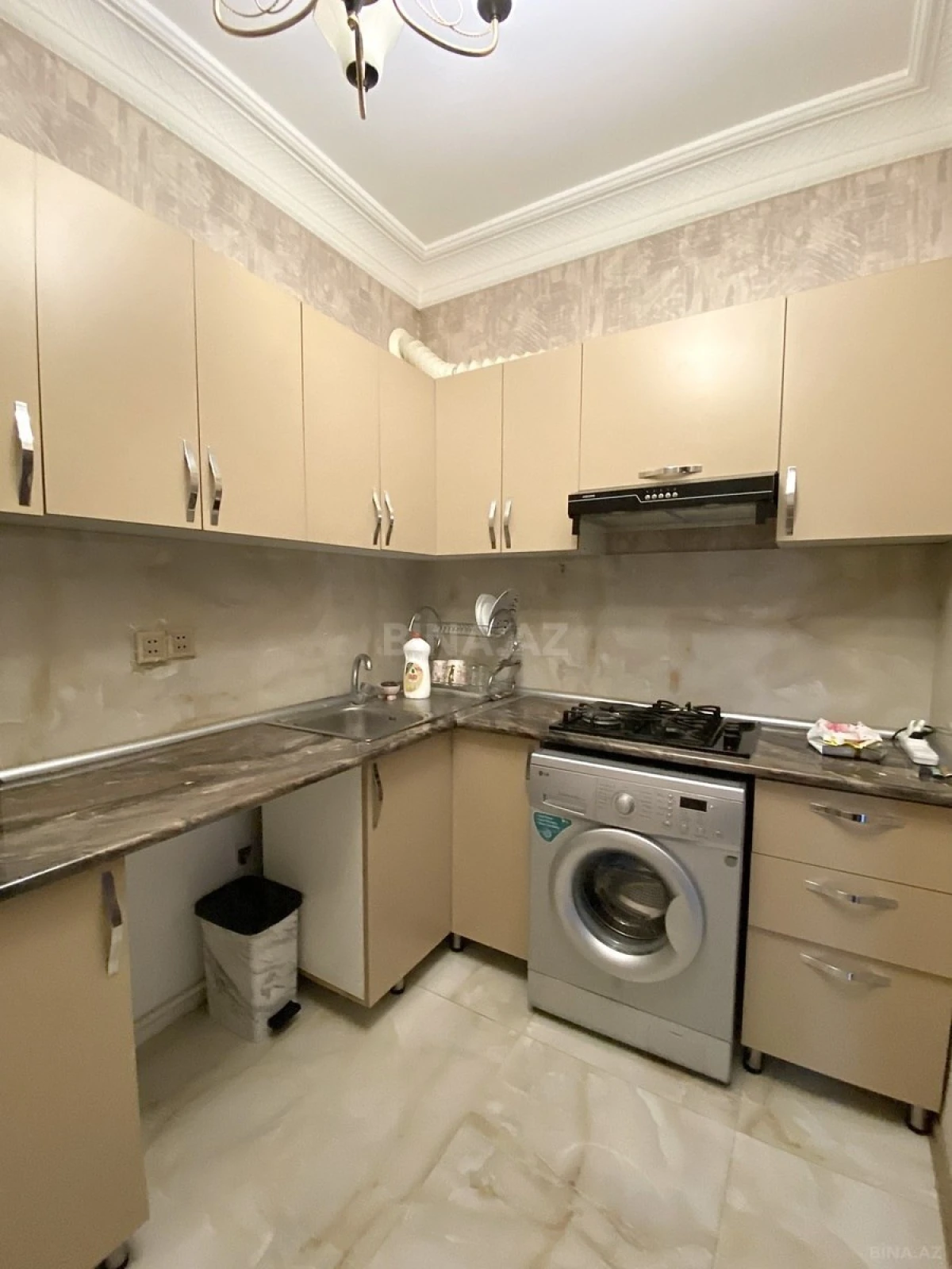 Kirayə verilir 2 otaqlı mənzil 65 m²