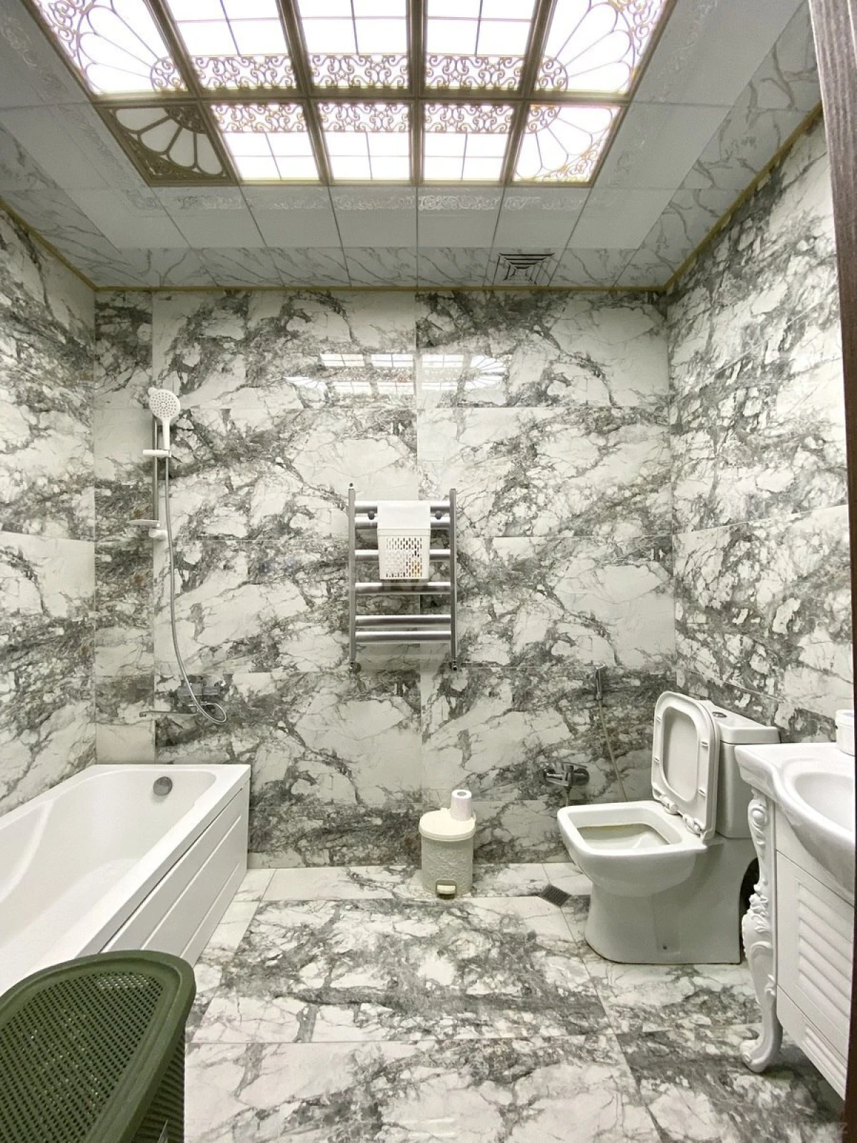 Kirayə verilir 2 otaqlı mənzil 65 m²