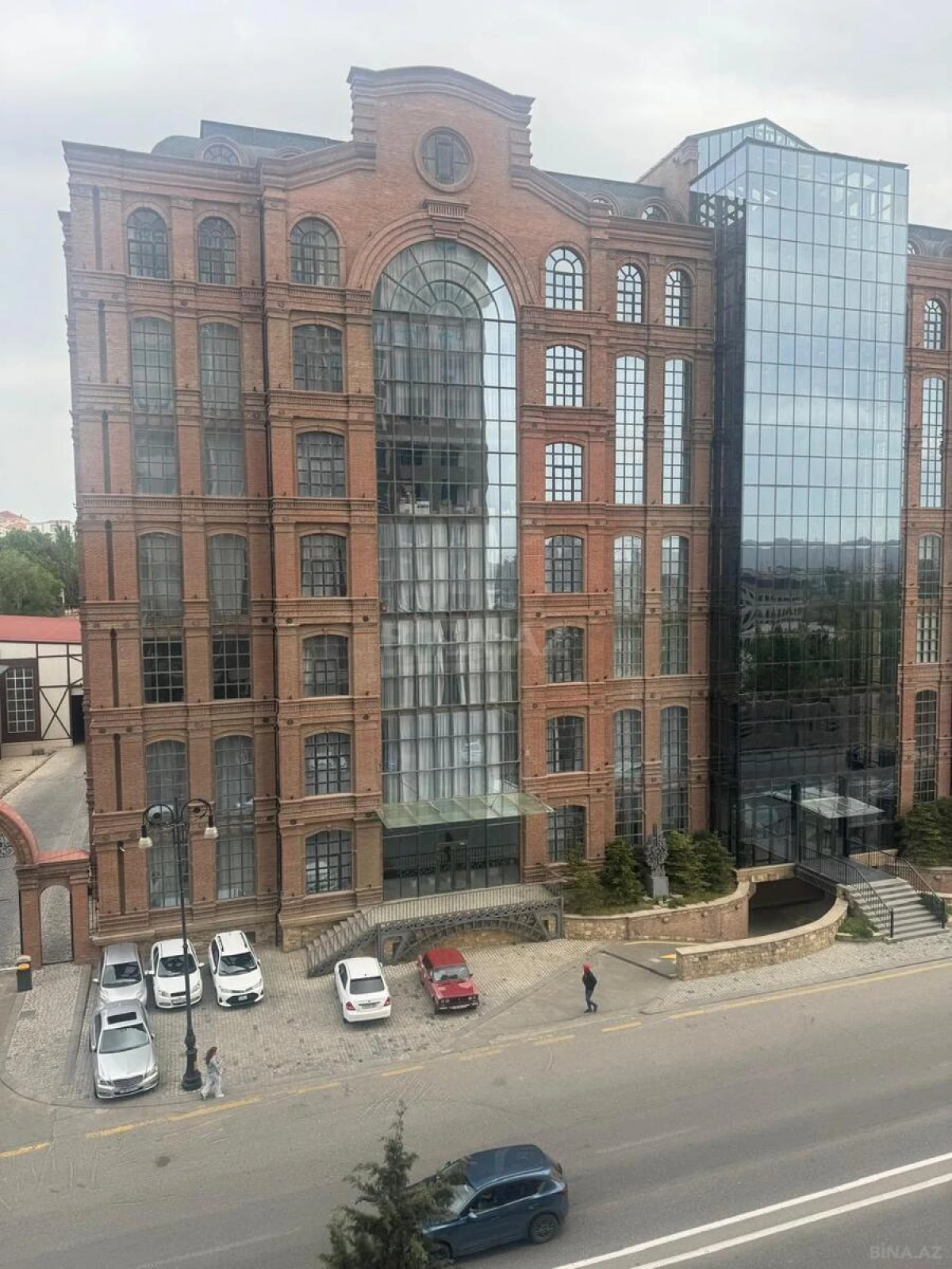Satılır 3 otaqlı mənzil 100 m²