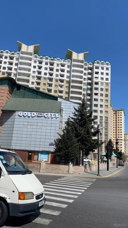 Kirayə verilir 2 otaqlı mənzil 75 m²