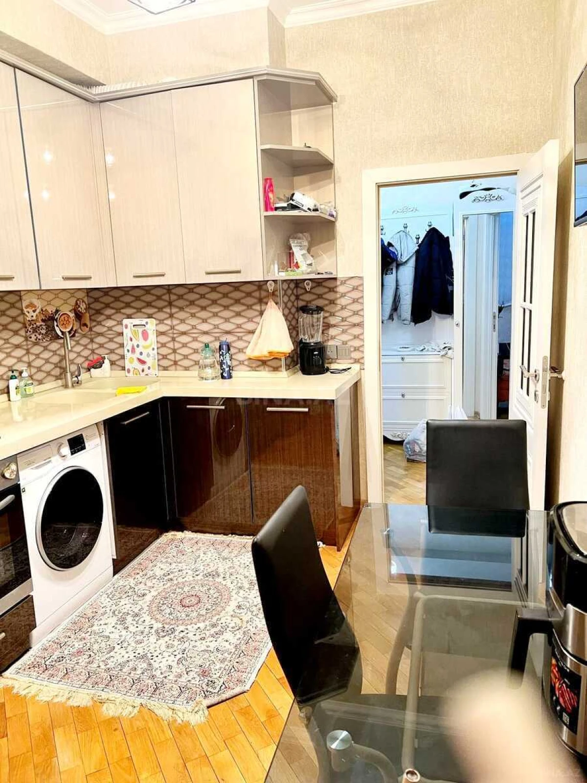 Kirayə verilir 2 otaqlı mənzil 75 m²