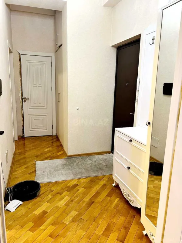 Kirayə verilir 2 otaqlı mənzil 75 m²