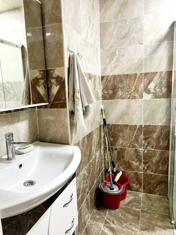 Kirayə verilir 2 otaqlı mənzil 75 m²