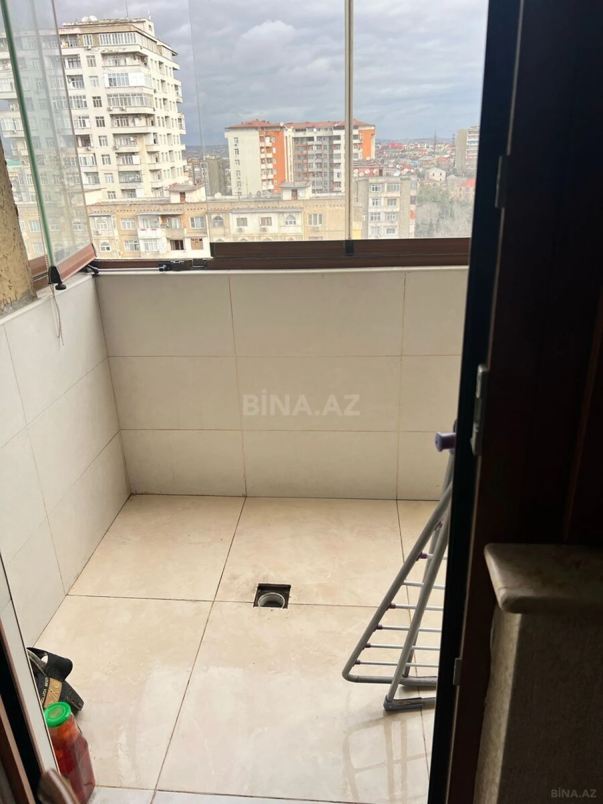 Kirayə verilir 2 otaqlı mənzil 75 m²