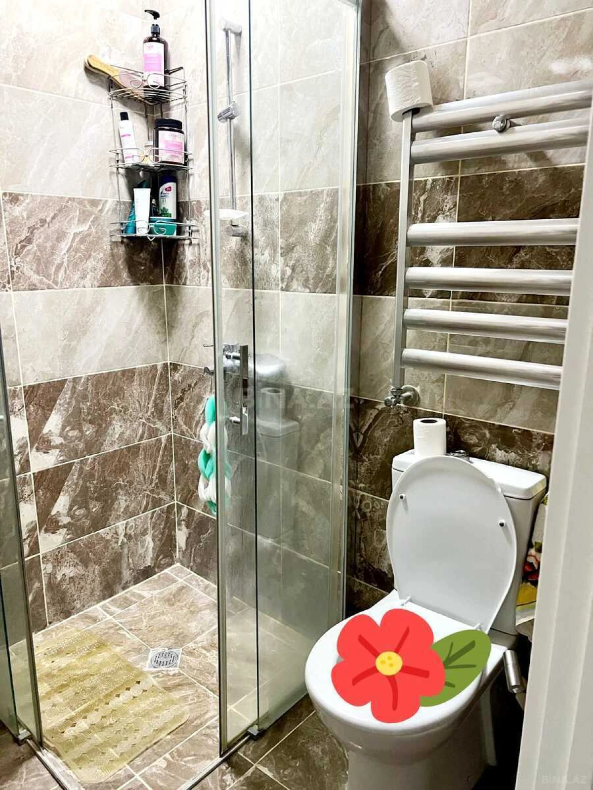 Kirayə verilir 2 otaqlı mənzil 75 m²