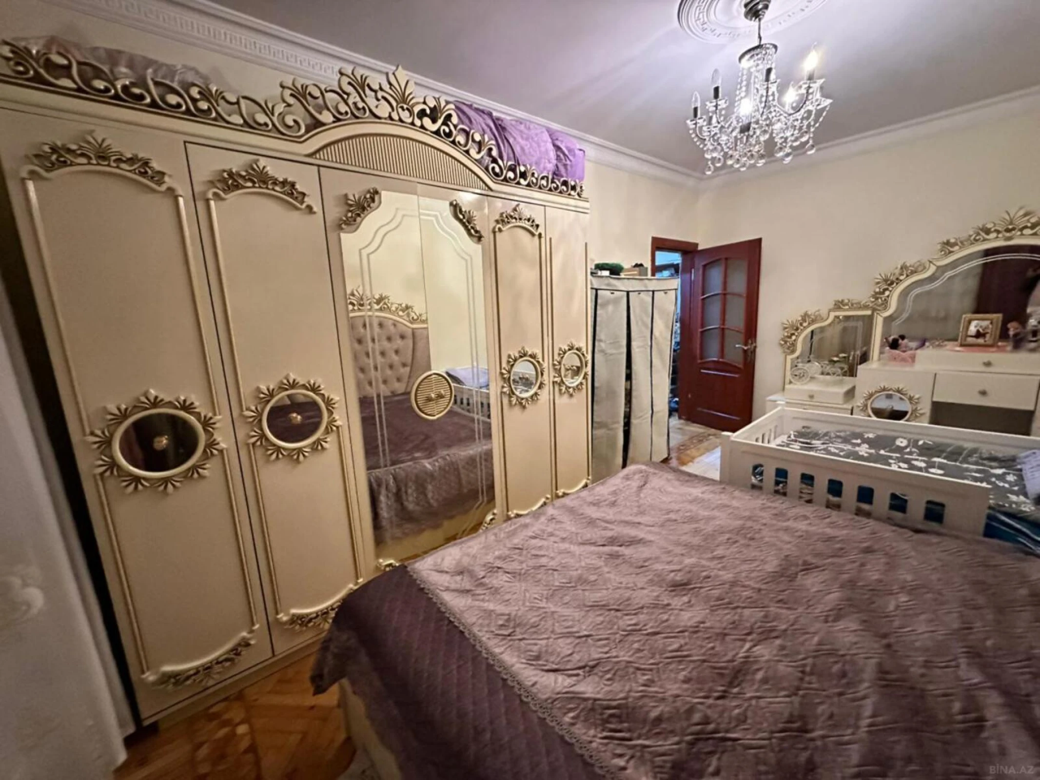 Satılır 2 otaqlı mənzil 60 m²