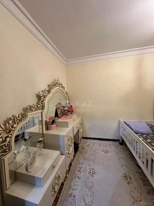 Satılır 2 otaqlı mənzil 60 m²