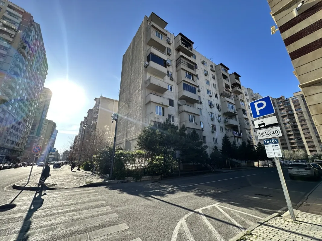 Satılır 2 otaqlı mənzil 60 m²