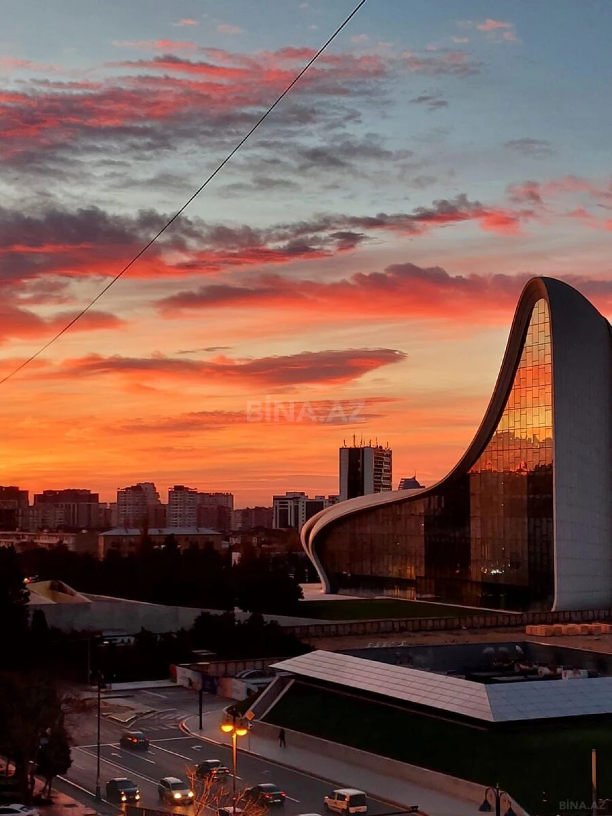 Satılır 3 otaqlı mənzil 88 m²