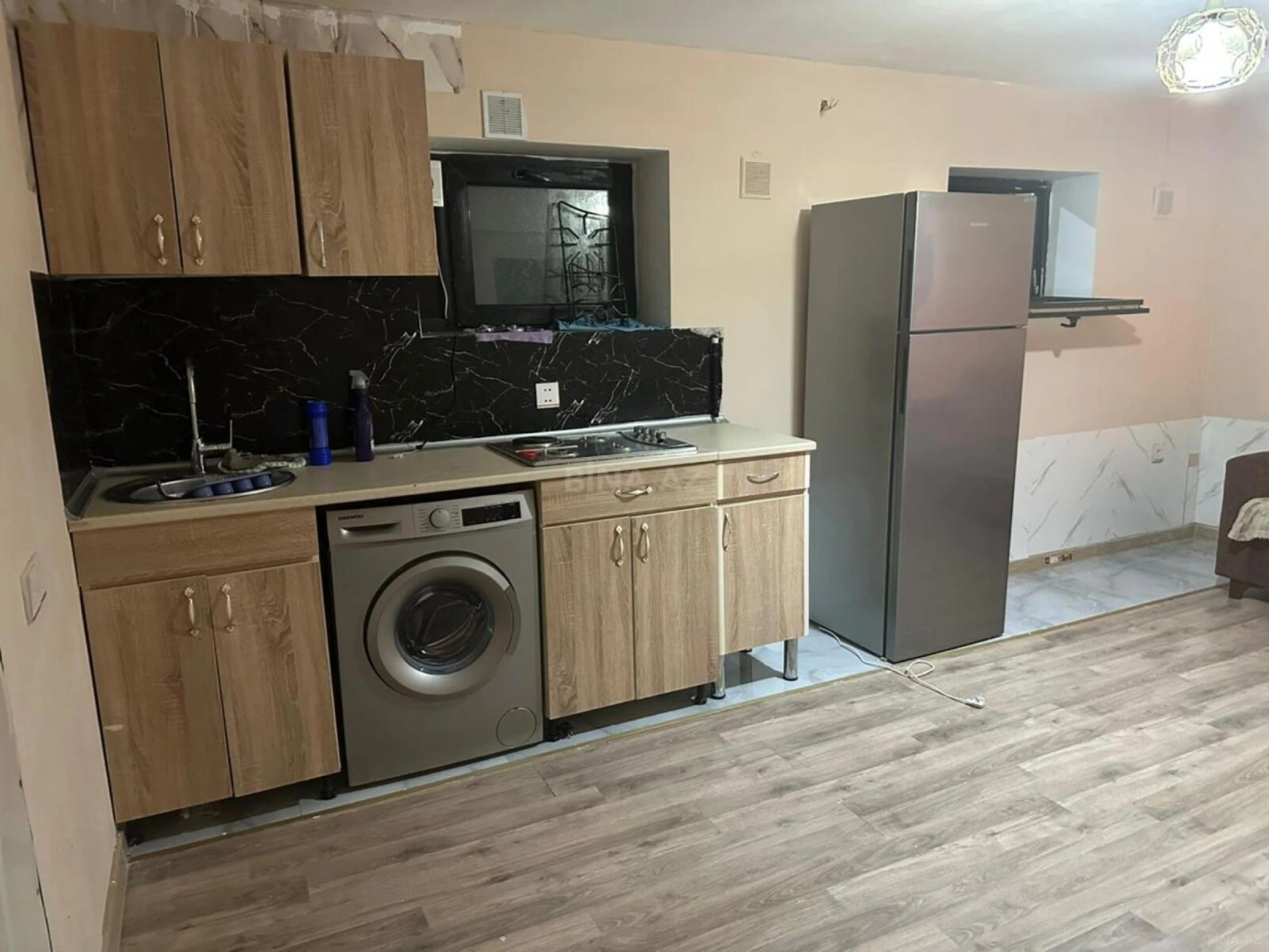 Kirayə verilir 2 otaqlı mənzil 75 m²