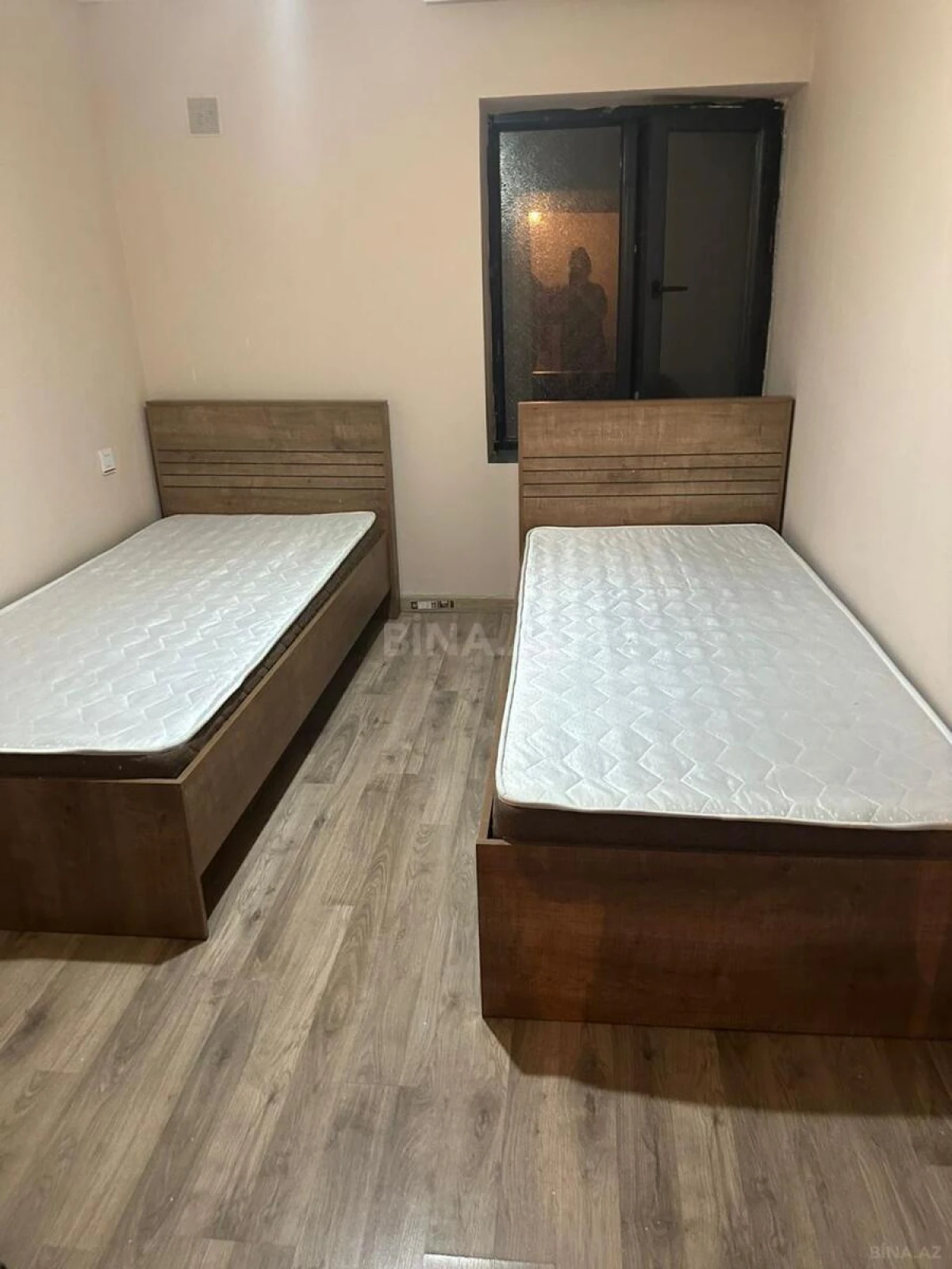 Kirayə verilir 2 otaqlı mənzil 75 m²