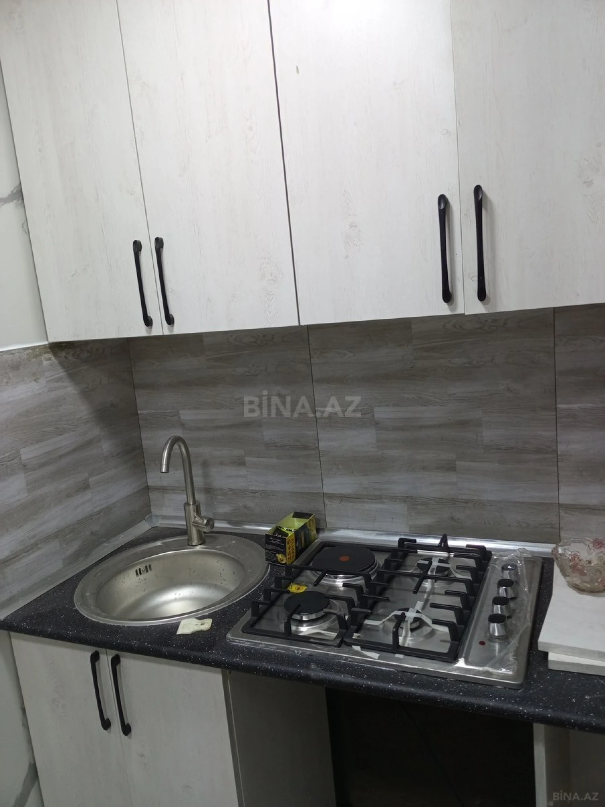 Kirayə verilir 2 otaqlı mənzil 68 m²