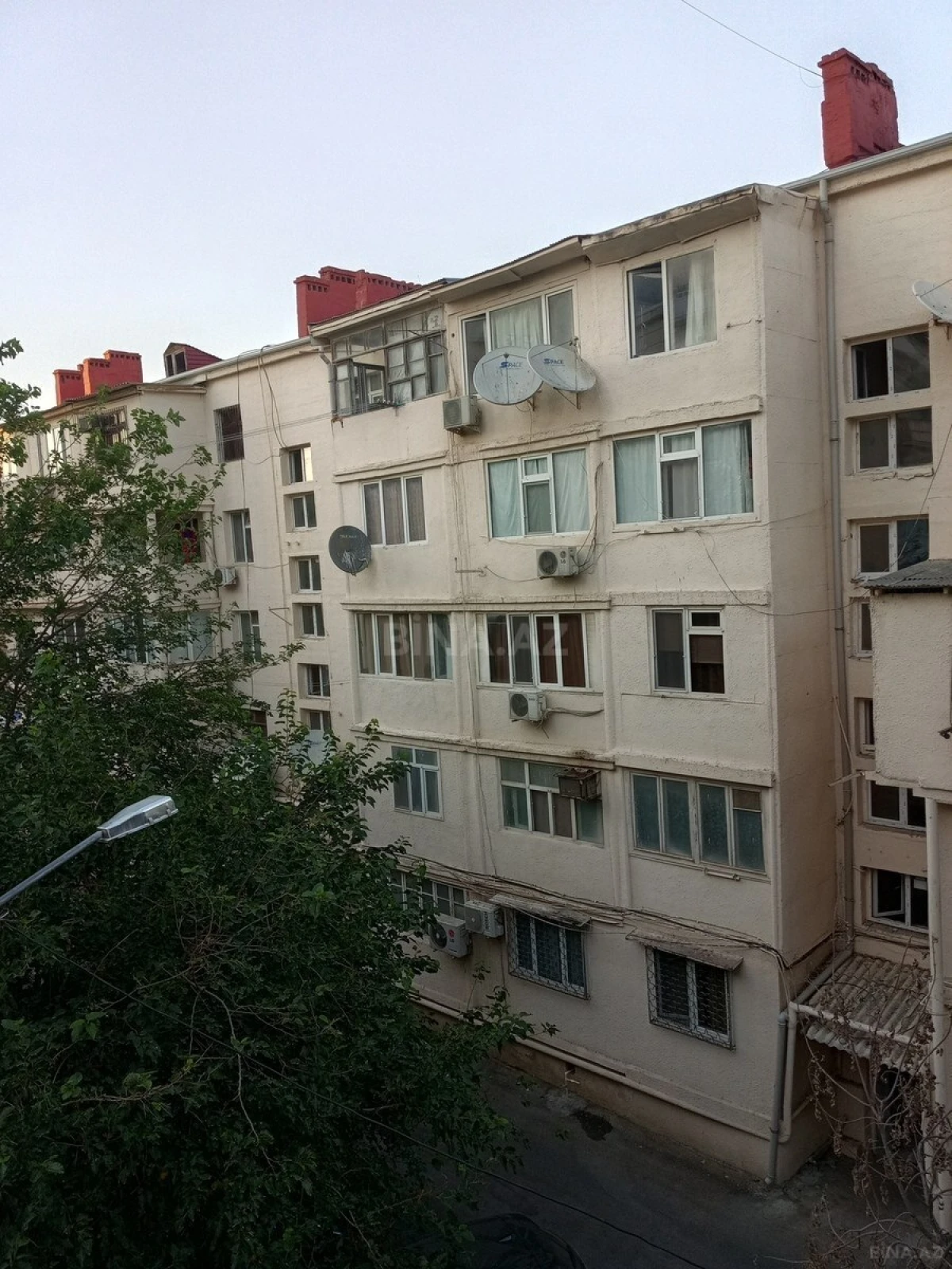 Kirayə verilir 2 otaqlı mənzil 68 m²