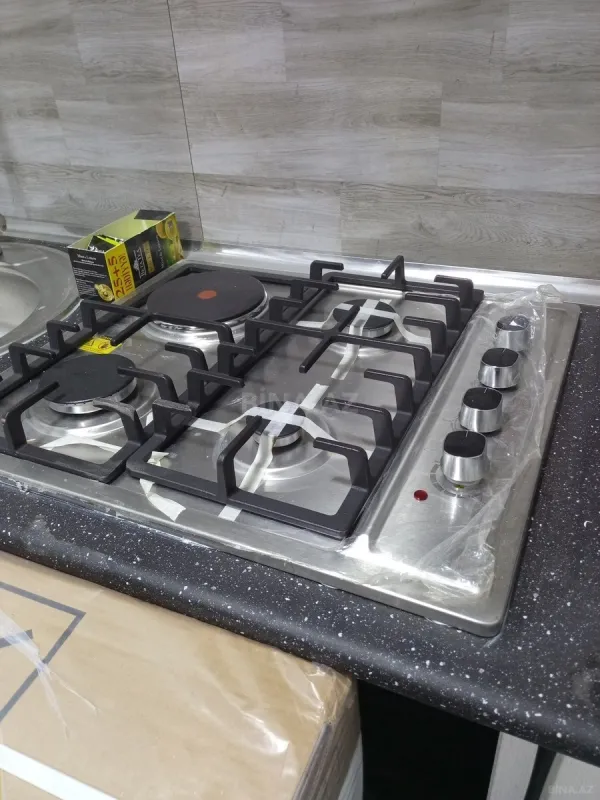 Kirayə verilir 2 otaqlı mənzil 68 m²