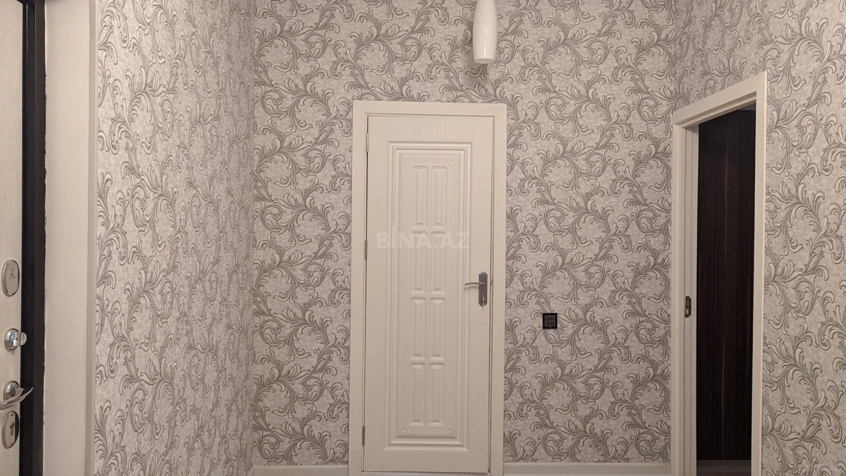 Kirayə verilir 2 otaqlı mənzil 90 m²